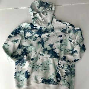 ABERCROMBIE   TEENAGER HOODIE.